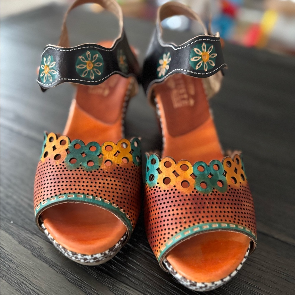 L ARTISTE Spring Step Sandal